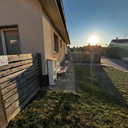 Art Gallery Near Pardubice Vakantiehuis *